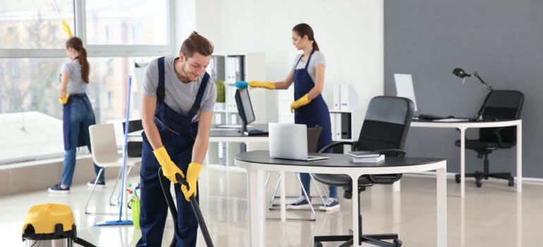 PROFESSIONAL CLEANING: WHAT ARE THE ADVANTAGES?